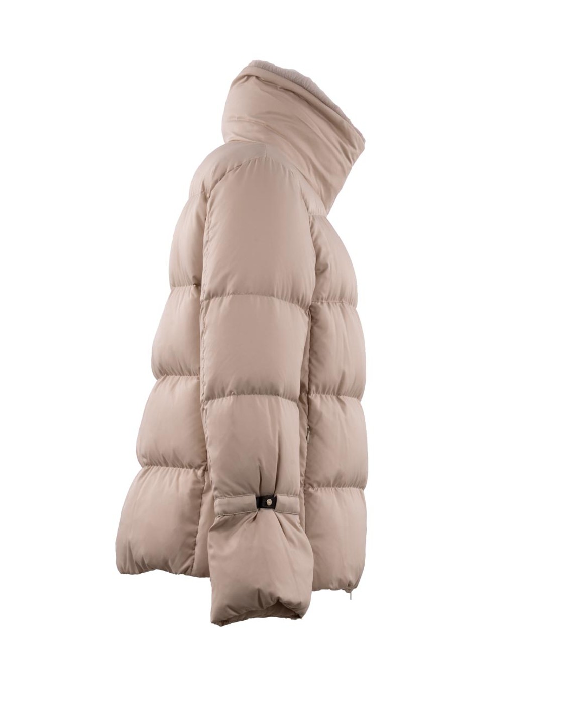 shop HERNO  Piumino: Herno piumino trapuntato dal taglio dritto.
Collo risvoltato in pelliccia sintetica.
Chiusura con doppia zip.
Due tasche laterali a filetto con cerniera.
Patch in metallo con logo del brand sul retro.
Polsini regolabili con cinturino.
Composizione: 100% poliestere
Colletto: 100% poliestere
Fodera principale: 100% poliammide
Rifinitura: 60% poliuretano 40% viscosa
Imbottitura (piuma): 80% piumino 20% piume.
Prodotto in Romania.. PI002141D 12414Z-1980 number 5234961